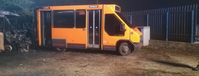 Benevento| Incendio pulmino Trotta, Mastella: attentato alla nostra comunita’