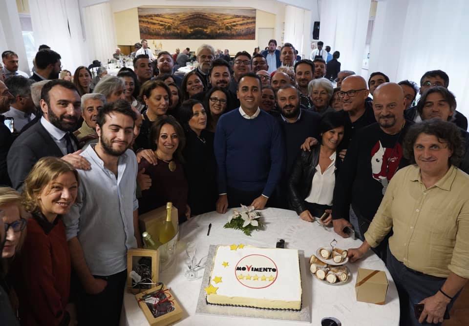 Di Maio a Guardia Sanframondi: vino, selfie ed elezioni regionali