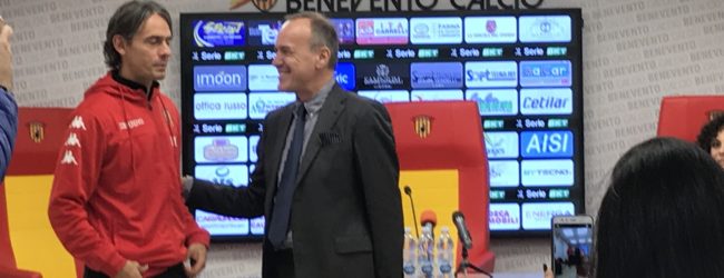 Benevento, il saluto tra Balata ed Inzaghi