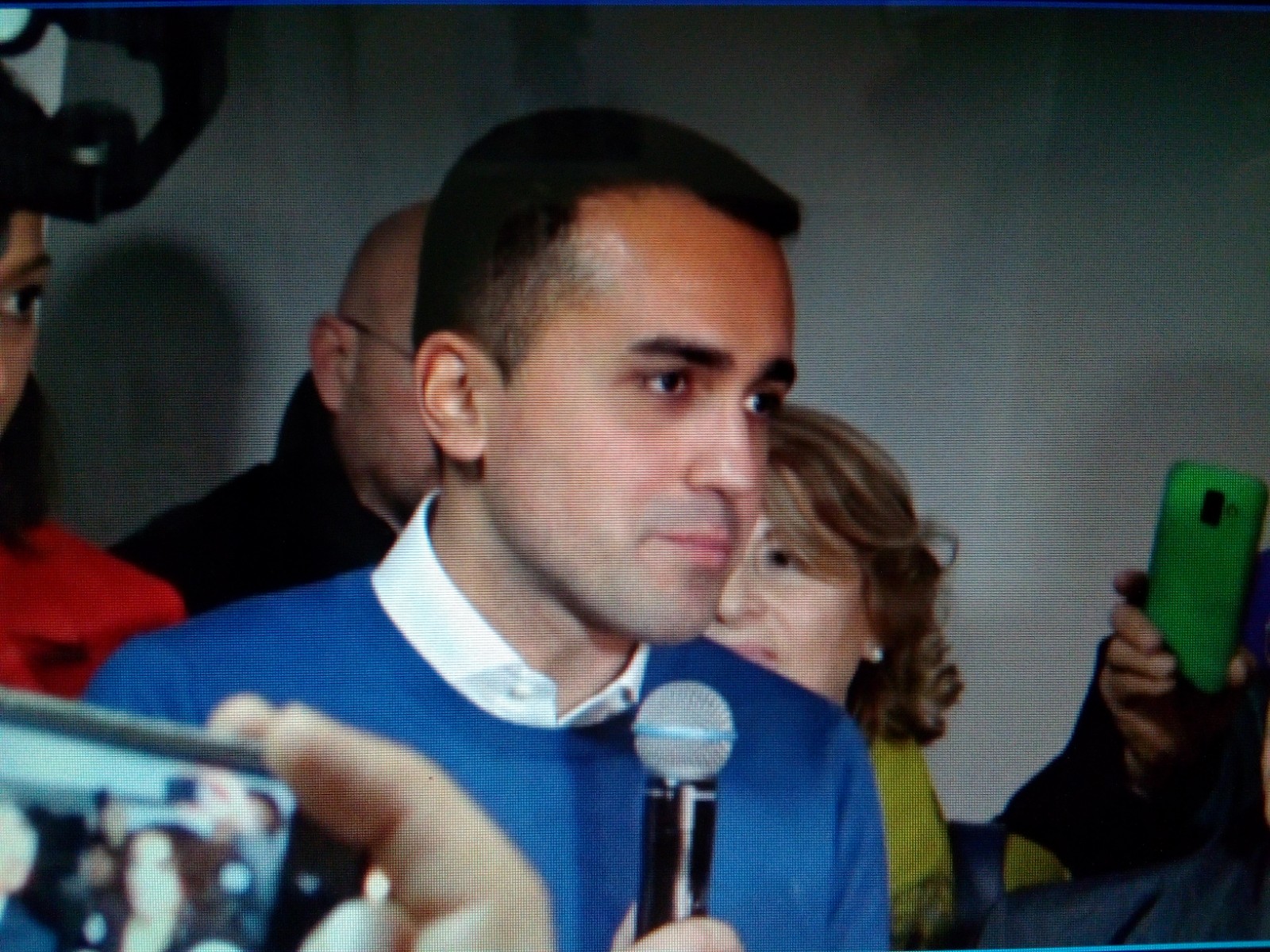 E sua eccellenza si fermò a mangiare…e a bere