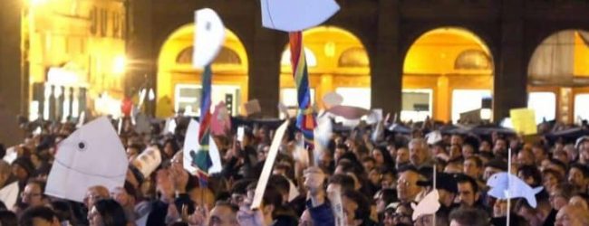 Anche in Irpinia spopolano le “Sardine”, il gruppo facebook ha già 4000 iscritti. Ci sono anche Petracca, Nargi, Cipriano e Fiordellisi