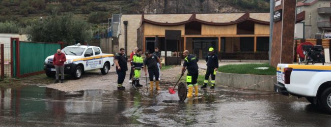 Emergenza maltempo in Campania, situazioni critiche nell’area Sarnese. Due case isolate in Irpinia