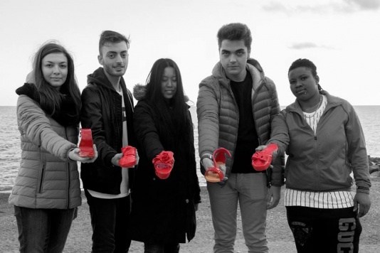 “Scarpette Rosse in Ceramica”,a Cerreto l’iniziativa contro la violenza sulle donne