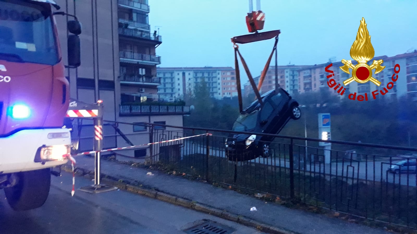 Avellino| Giù nella scarpata con l’automobile, spavento per una donna
