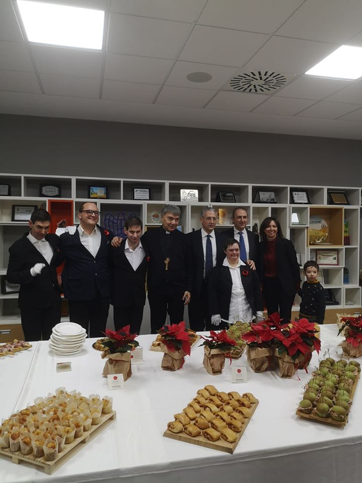Telese Terme| Natale 2019, a Telese Terme incontro del vescovo Mimmo con il mondo del lavoro