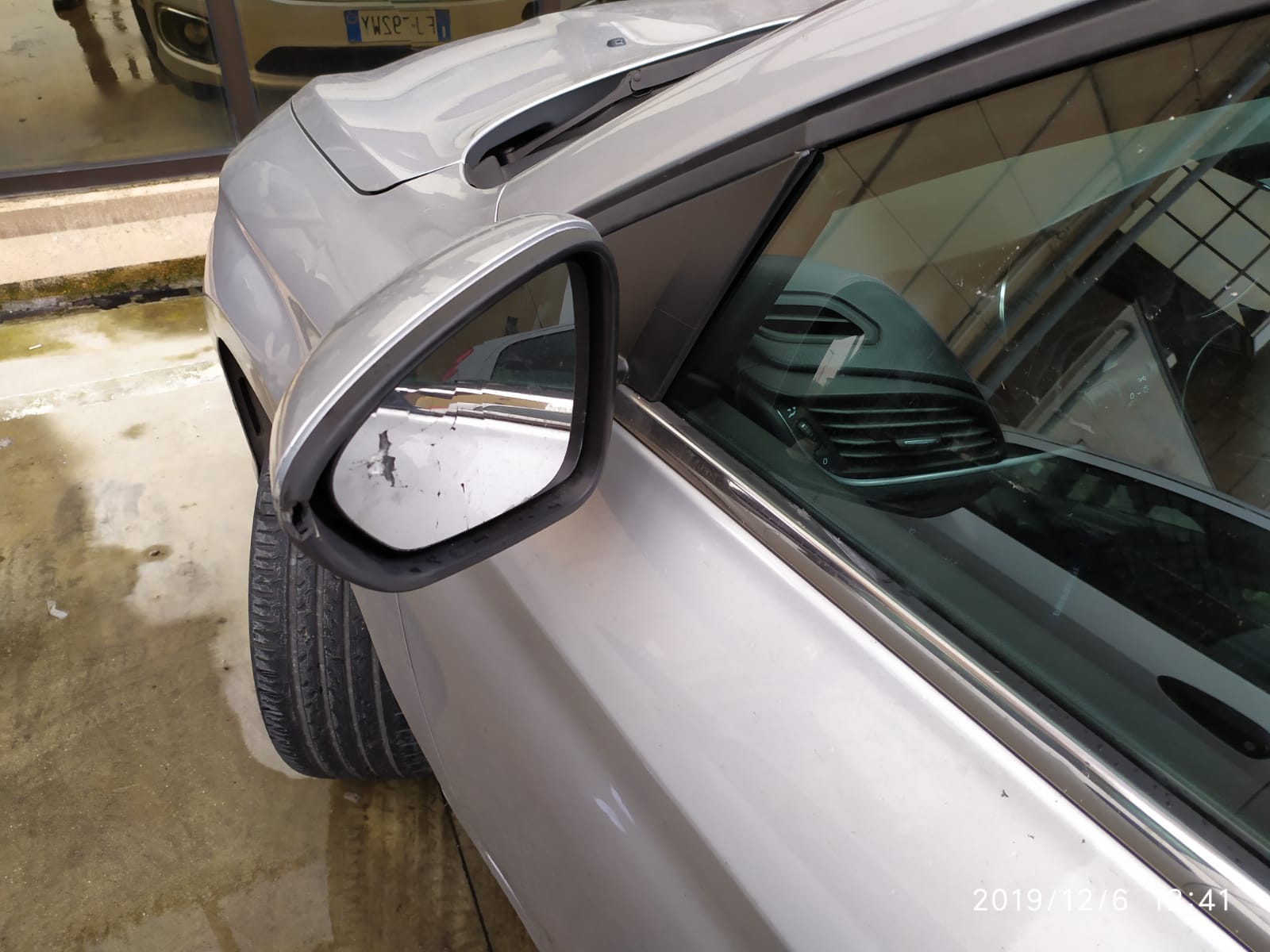 Benevento| Truffa dello specchietto: denunciati due minorenni