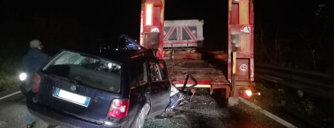 Auto tampona autoarticolato sulla Benevento- Campobasso