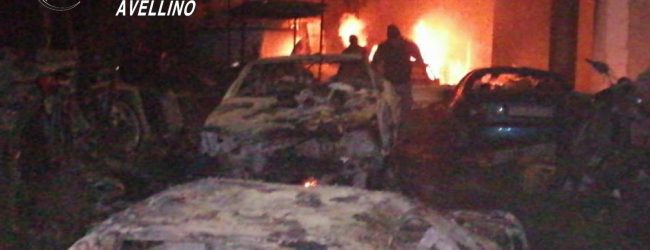 Domicella| Incendio nella notte in un’autodemolizione, indagano i carabinieri
