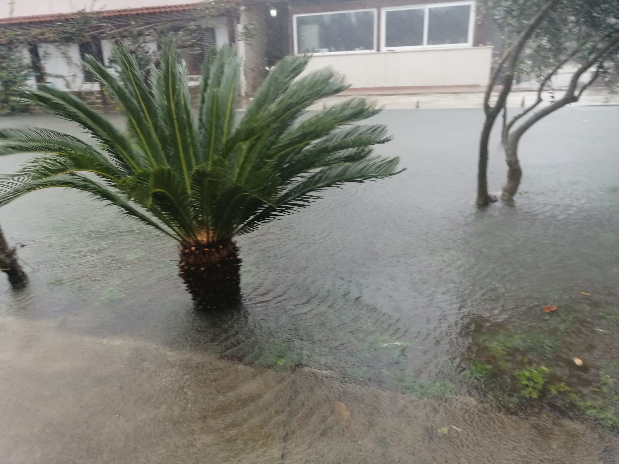 Allagamenti in Irpinia, evacuate alcune famiglie da abitazioni di Cervinara e Moschiano