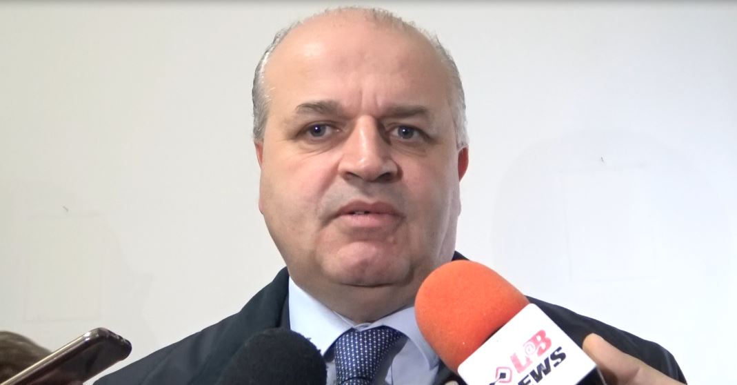 Scuola Lucarelli, Pasquariello risponde a Maglione: al termine dei lavori una palestra e spazi idonei per lo sport