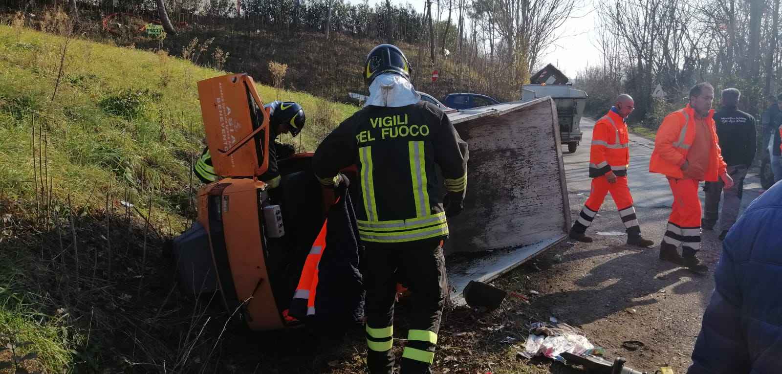 Benevento| Scontro mezzo dell’Asia e furgone, donna trasportata in ospedale