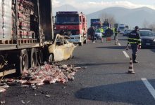 Impatto con un camion di bibite, conducente di una Peugeot muore carbonizzato sull’A16
