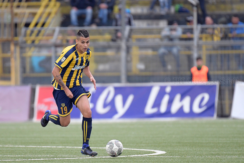 Avellino, dal Pisa arriva il centrocampista Izzillo