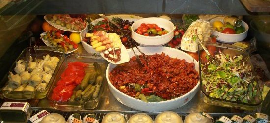 Prodotti alimentari acquistati con un assegno smarrito, denunciati due uomini del Mandamento