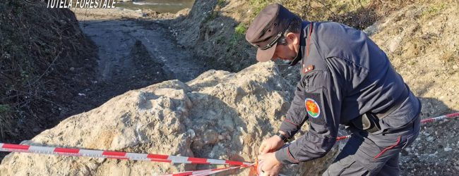 Petruro Irpino| Estrazione abusiva di materiale dal fiume Sabato, sequestro per 30mila euro. Nei guai 2 imprenditori