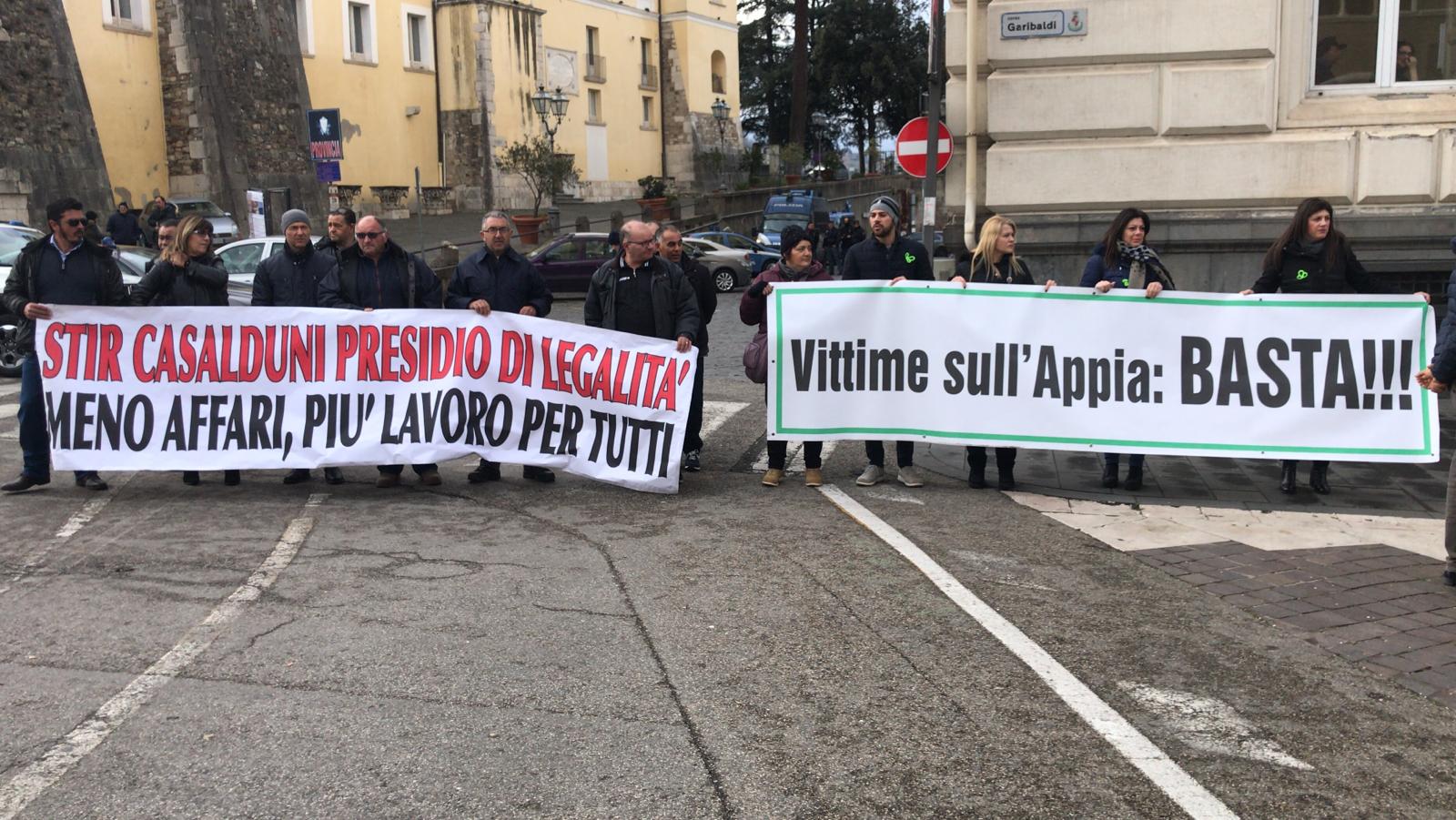 Benevento| Mattarella in città: la protesta pacifica di cittadini e comitati