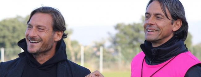 Benevento, Totti a far visita. Inzaghi scherza: “Ecco il nuovo acquisto…”