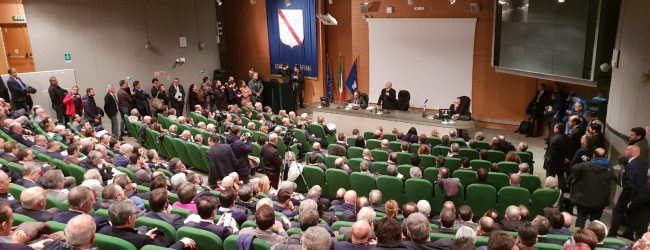 Coronavirus, De Luca incontra i sindaci