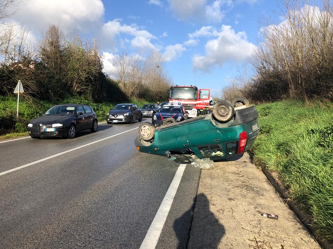 Benevento| Si ribalta con l’auto, ferito un uomo sulla ss90bis