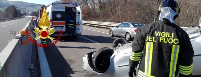 Vallata| Si ribalta auto, intera famiglia in ospedale
