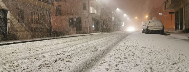Nevica in Alta Irpinia, timidi fiocchi nel Fortore