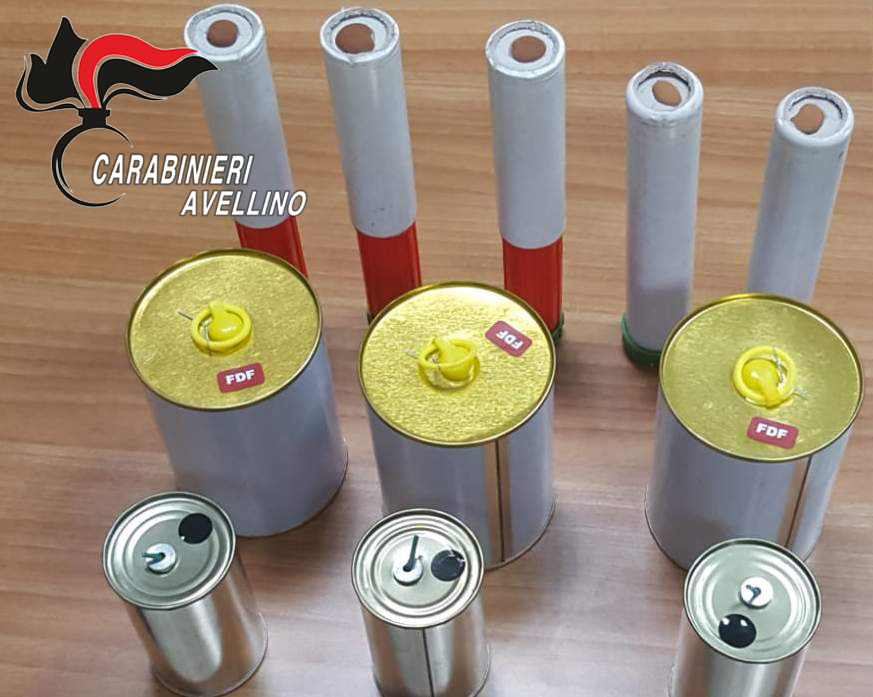 Mugnano del Cardinale| Undici fumogeni pronti ad essere utilizzati sequestrati al campo sportivo “Santa Filomena”