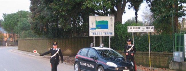 Telese Terme| Due giovani tentano di entrare all’interno del Palazzo dei congressi delle Terme: scoperti e denunciati dai Carabinieri