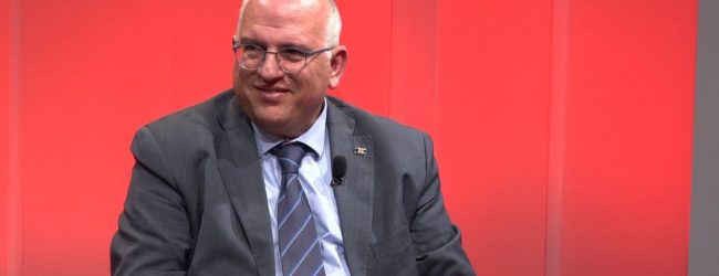 De Luca: Subito un protocollo nazionale per l’impiego del farmaco anti-artrite. Lo chiede l’oncologo Paolo Ascierto