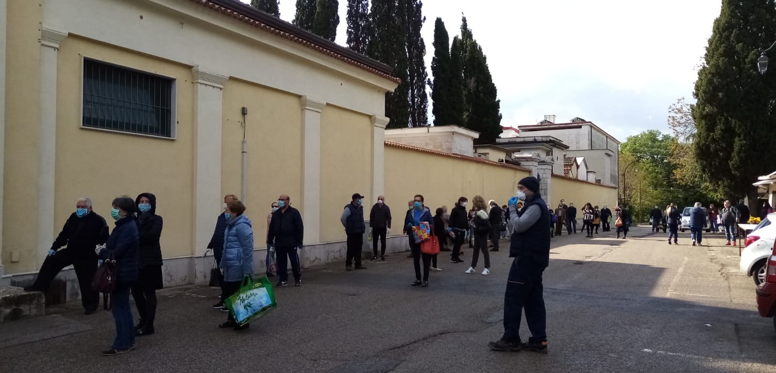 Avellino| Cimiteri civici riaperti da domani ma con ingressi scaglionati e rispetto delle misure anticovid