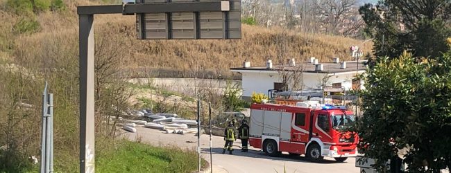 Benevento| Bombole cadono da camion, intervento dei VVFF e forze dell’ordine