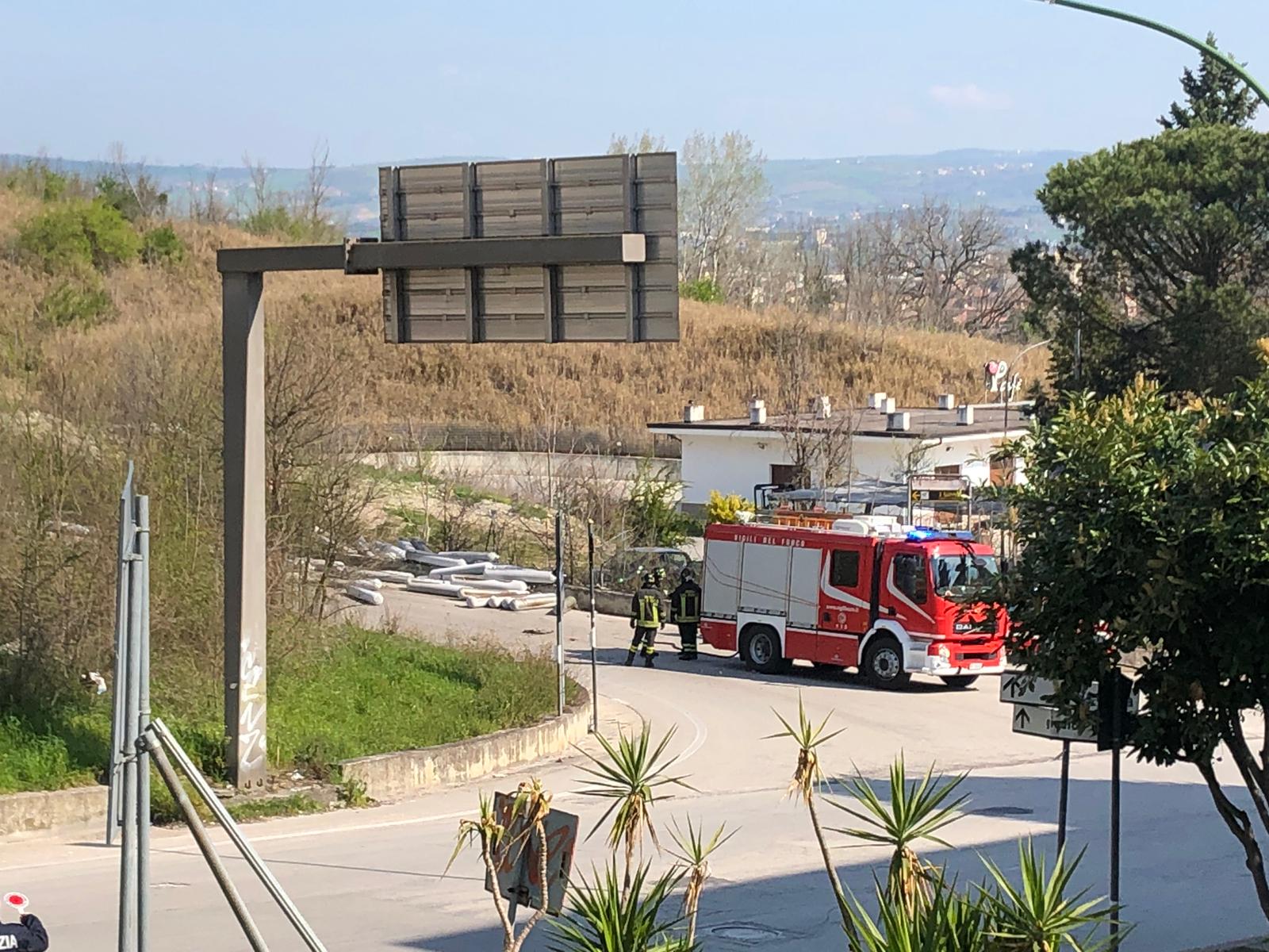 Benevento| Bombole cadono da camion, intervento dei VVFF e forze dell’ordine