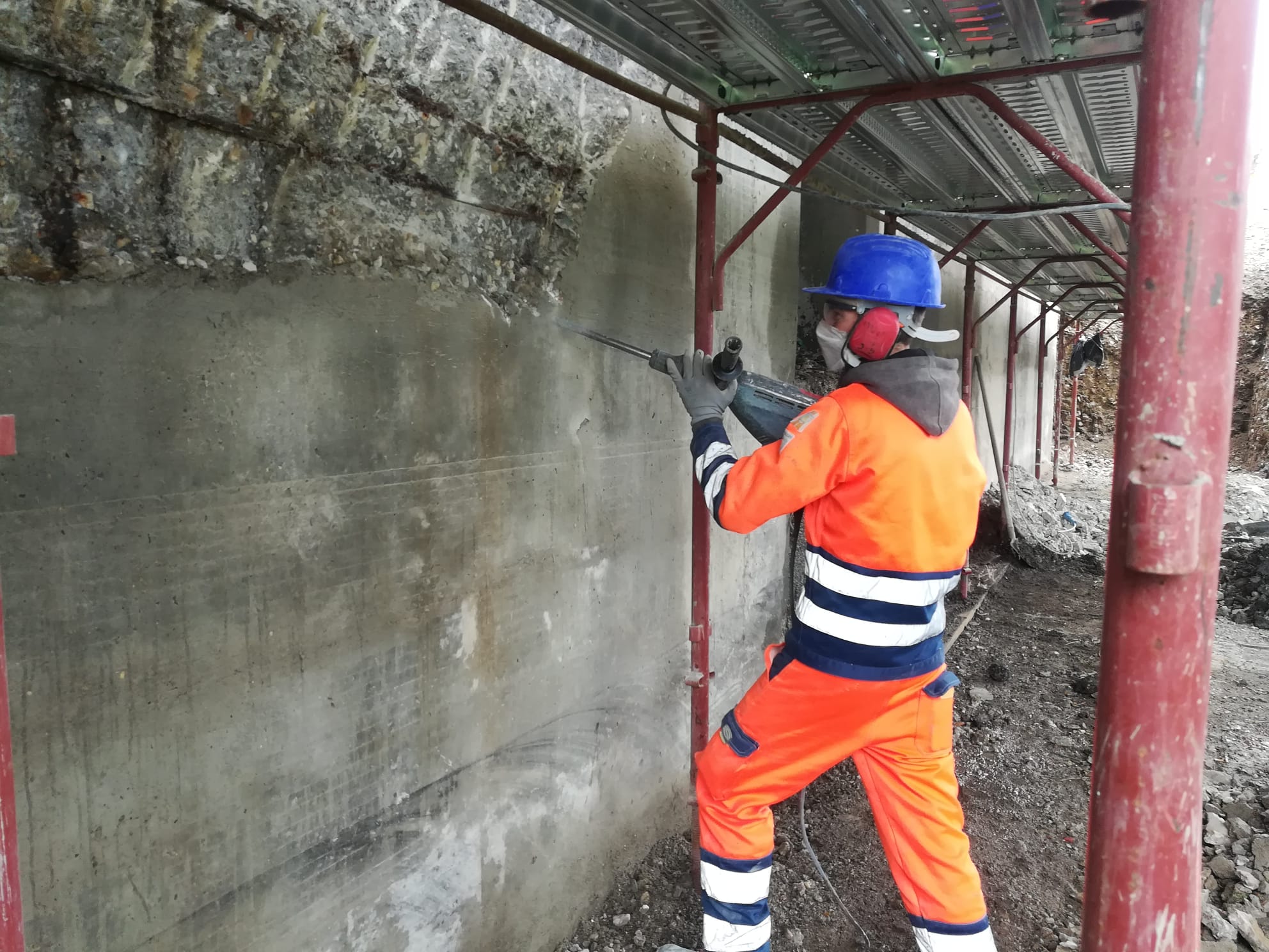 Anas, avanzano i lavori di manutenzione del viadotto “Calore” sulla strada statale 372 Telesina