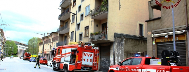 Avellino| Fiamme in un appartamento di via Colombo, grande spavento per una coppia