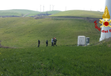 Aquilonia| In fiamme il rotore di una pala eolica, intervengono i vigili del fuoco