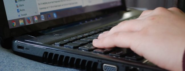 Avellino| Pc e tablet per le lezioni a distanza, la scuola media “Cocchia” affida la consegna ai carabinieri