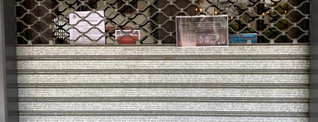 Saracinesche abbassate, i timori del ristoratore Dario: ora lo Stato ci aiuti