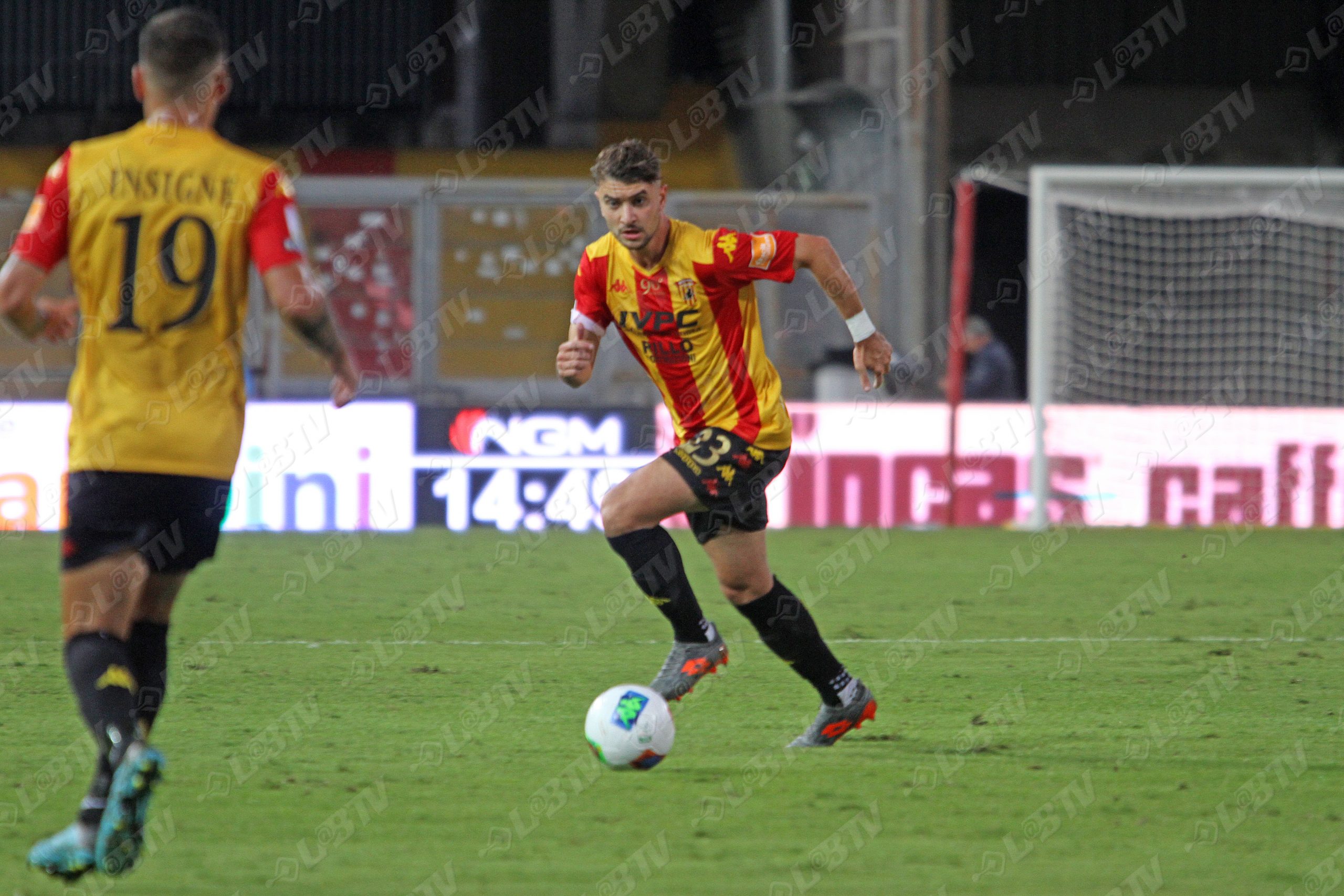 Lo stop fa recuperare tempo ad Antei. Il difensore lavora per mantenere una promessa…