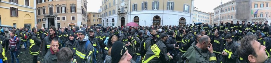 Vigili del fuoco, i discontinui chiedono attenzione: precari anche rischiando per il covid-19