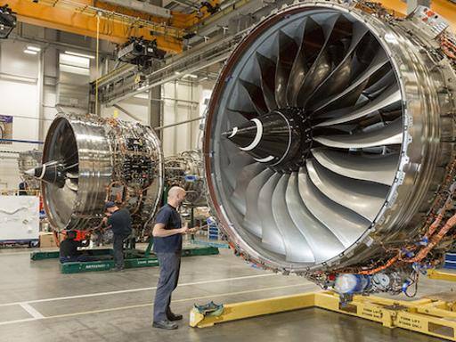 Morra de Sanctis| Airbus e Boeing riducono la produzione di aerei e la Rolls Royce chiede alla Ema di ridimensionare il personale