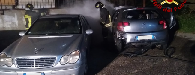 Avellino| Auto in fiamme nella notte, paura a Rione Valle
