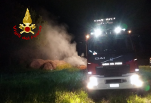 Guardia Lombardi| In fiamme tre rotoballe di fieno, paura della notte in contrada Santa Maria