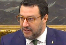 Salvini: De Luca pensi a riaprire gli ospedali e alla bella Campania anziché ai miei occhiali