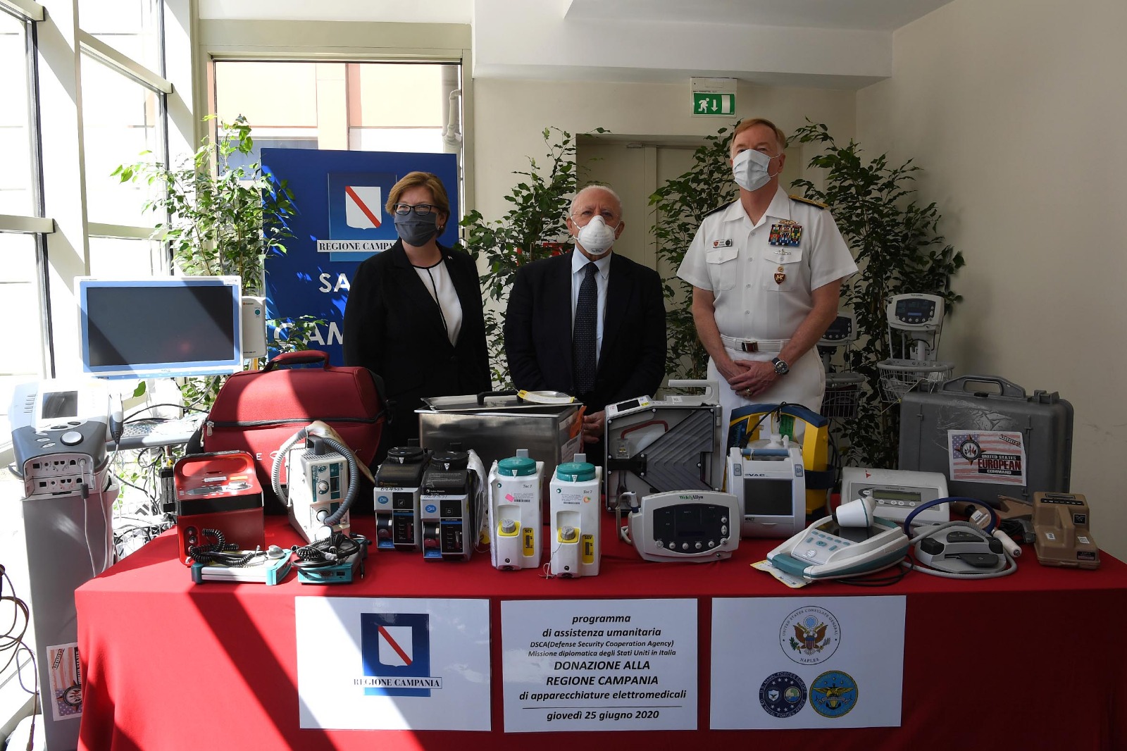 Campania: gli Stati Uniti d’America donano apparecchiature mediche per fronteggiare la pandemia
