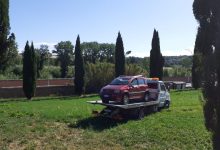 Benevento| Incidente in via dei Longobardi, auto finisce nel terreno, paura per una 55enne/FOTO