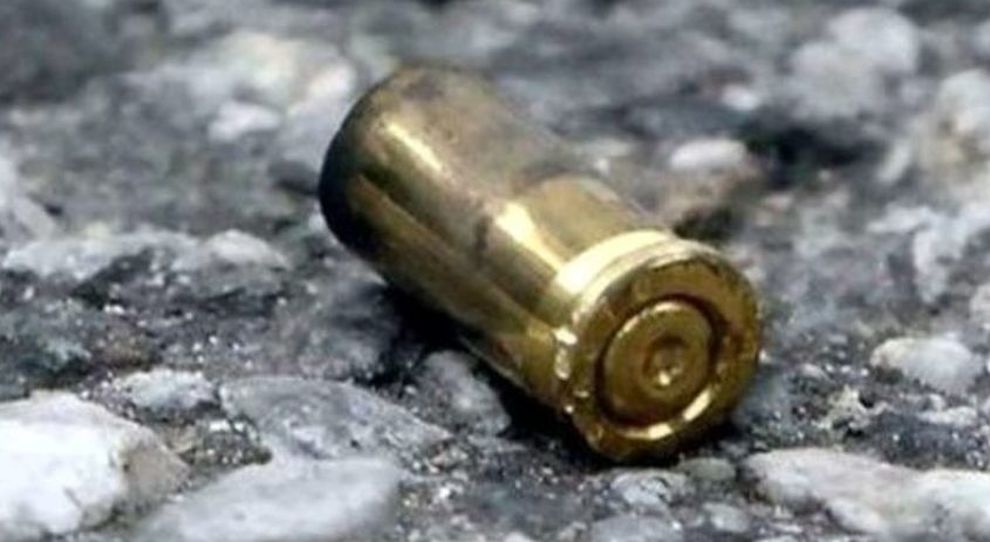 Avellino| Bossolo ritrovato davanti a un negozio del centro, indaga la polizia