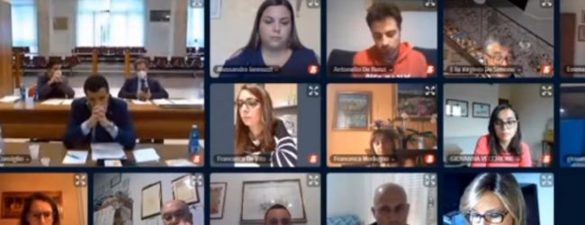 Avellino| Entro il mese consiglio in presenza al teatro o al centro sociale, il responso tra una settimana