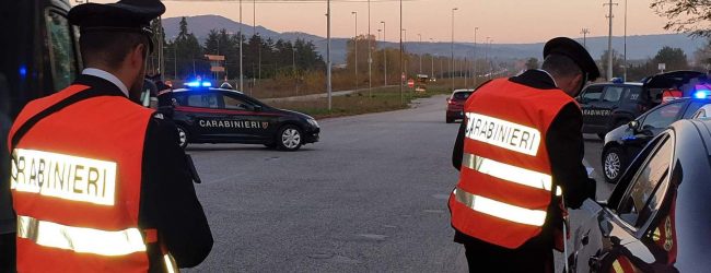 Ariano Irpino| Non si ferma all’ “Alt” dei Carabinieri: denuncia e patente ritirata per un 50enne del posto