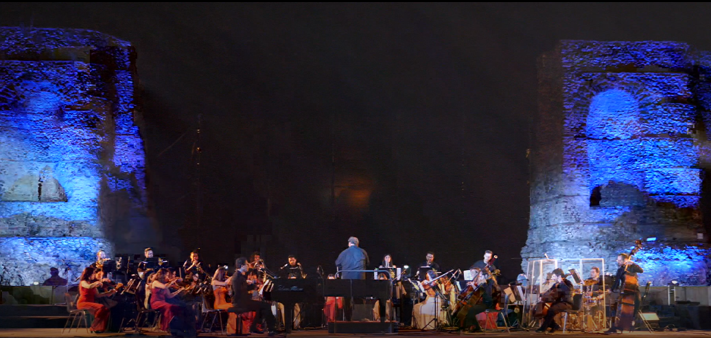 Benevento| “Bohemian Fantasy”: l’OFB trascina il Teatro Romano con il tributo ai Queen