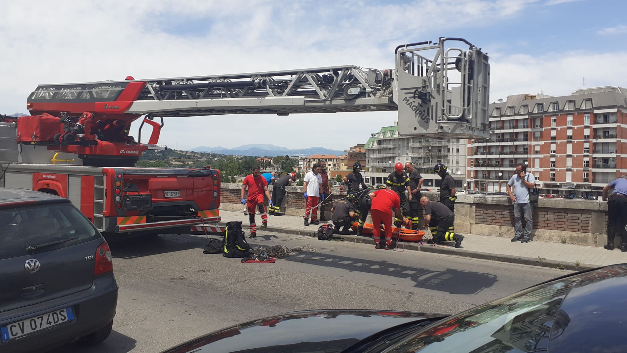 Benevento| Uomo giù dal parapetto,si tratta di un equilibrista ceceno.Resta in prognosi riservata