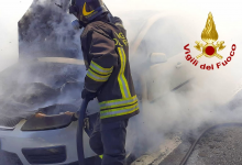 Avellino| Gli va a fuoco l’auto mentre viaggia in autostrada, paura per un 40enne di Serino